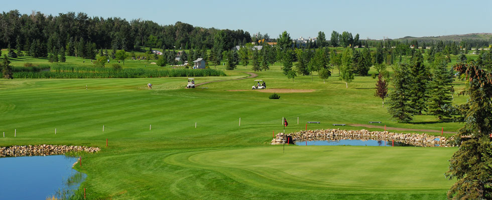 Full-facility 27-hole Golf Course